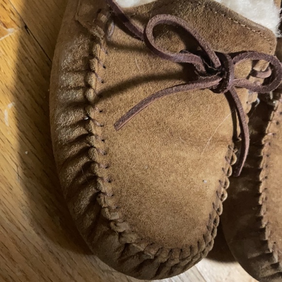 Ugg moccasins - Picture 5 of 6